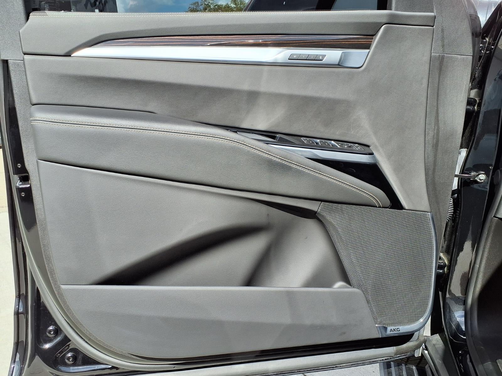 2025 Cadillac Escalade Premium Luxury