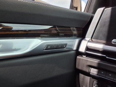 2025 Cadillac Escalade Premium Luxury