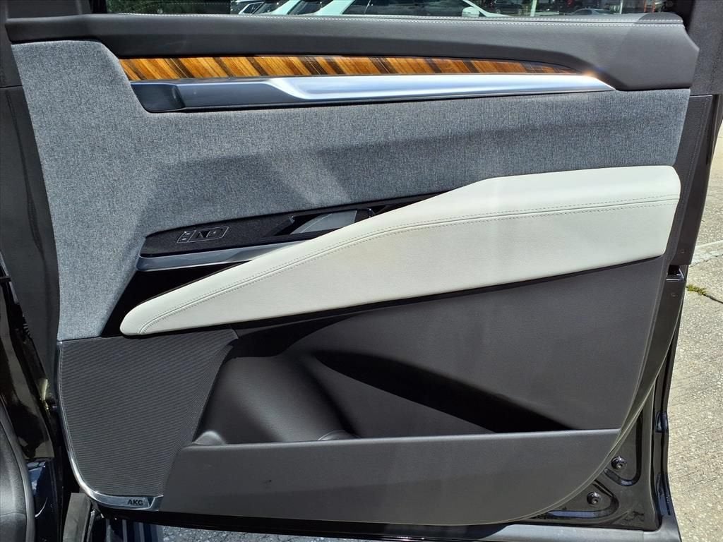 2025 Cadillac Escalade Premium Luxury Platinum