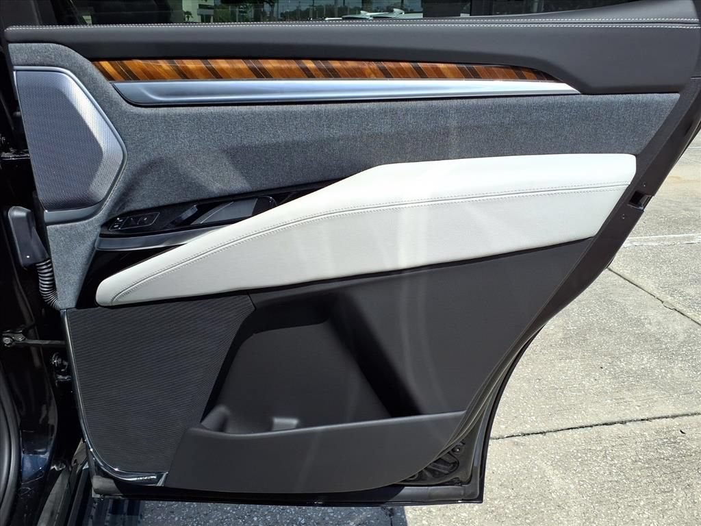 2025 Cadillac Escalade Premium Luxury Platinum - Photo 12
