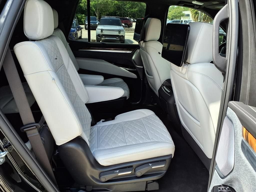 2025 Cadillac Escalade Premium Luxury Platinum - Photo 13