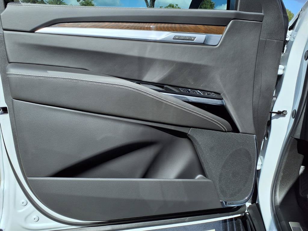 2027 Cadillac Escalade 4WD Platinum Sport
