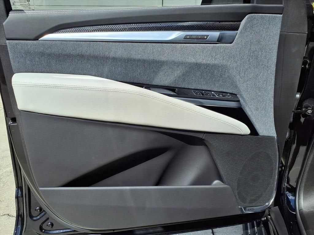 2026 Cadillac Escalade V-Series - Photo 20