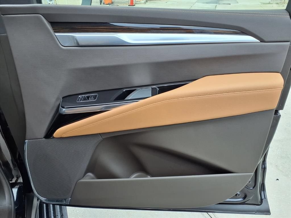 2026 Cadillac Escalade ESV Luxury - Photo 11