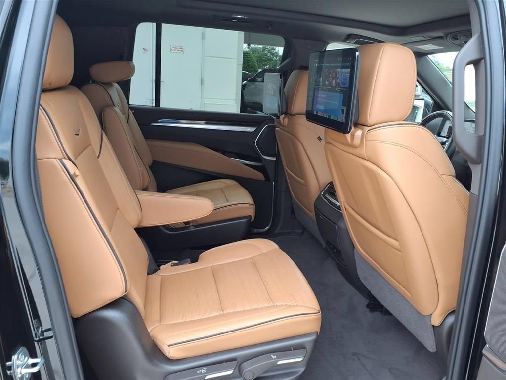2026 Cadillac Escalade ESV Luxury