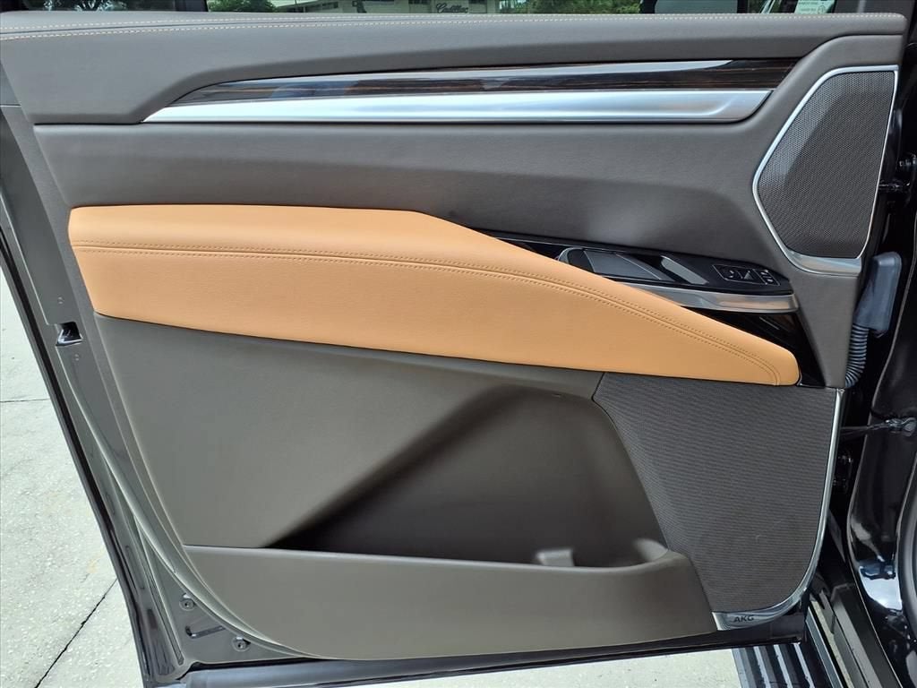 2026 Cadillac Escalade ESV Luxury - Photo 18