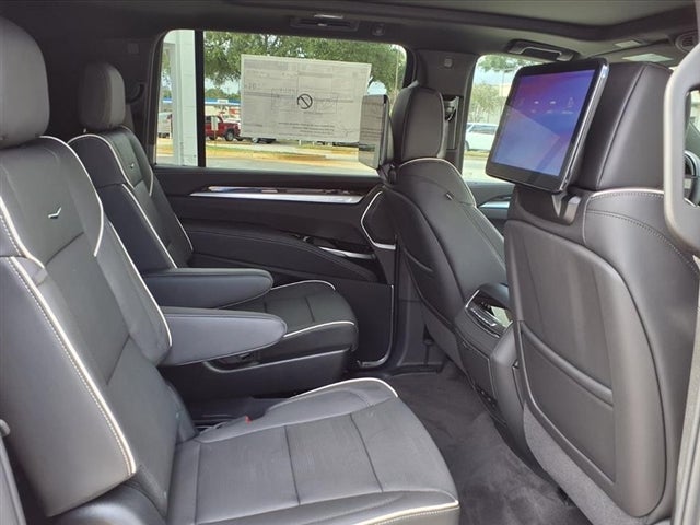 2026 Cadillac Escalade ESV Luxury