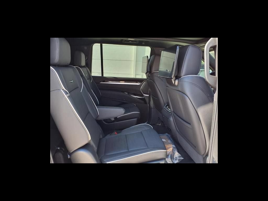 2026 Cadillac Escalade ESV Luxury