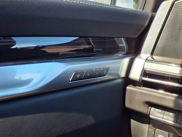 2026 Cadillac Escalade ESV Luxury - Photo 20