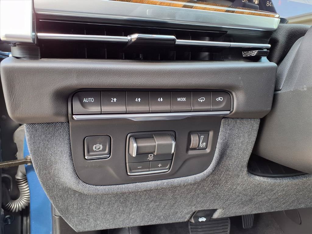 2027 Cadillac Escalade ESV 4WD Platinum Sport