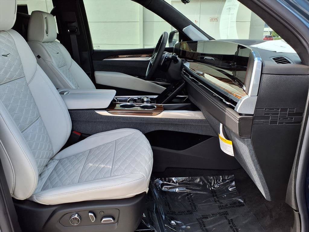 2027 Cadillac Escalade ESV 4WD Platinum Sport