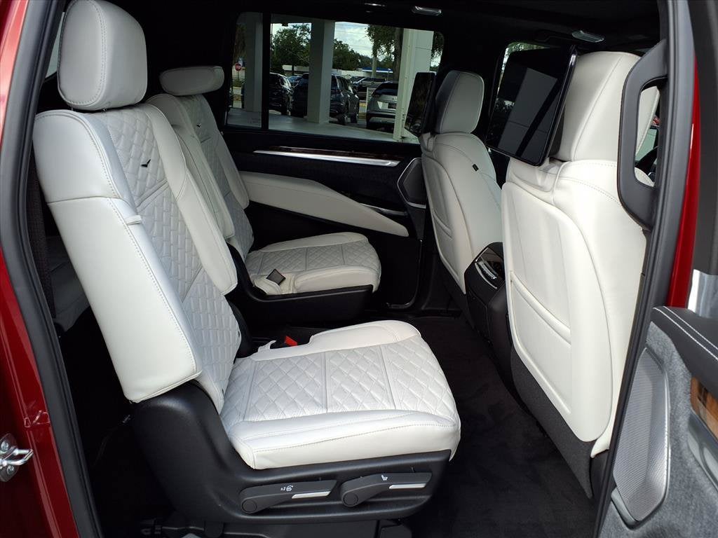 2027 Cadillac Escalade ESV 4WD Platinum Sport