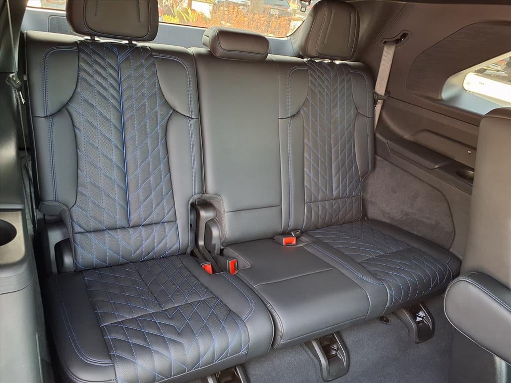 2025 Cadillac ESCALADE IQ Sport 1