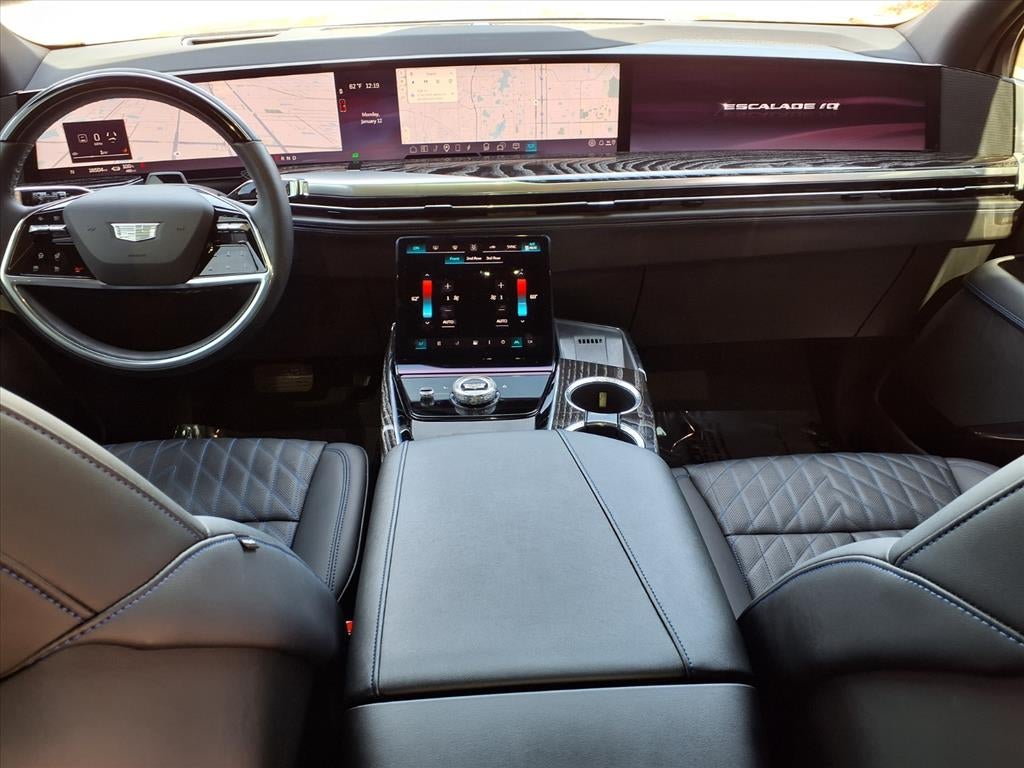 2025 Cadillac ESCALADE IQ Sport 1