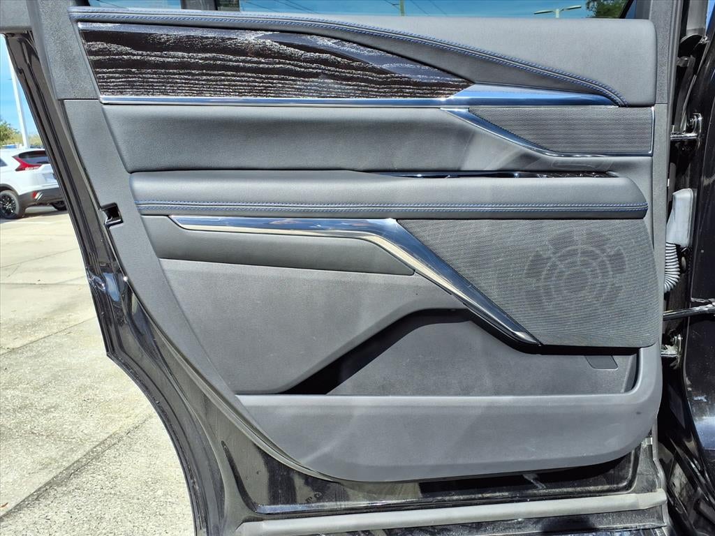 2025 Cadillac ESCALADE IQ Sport 1