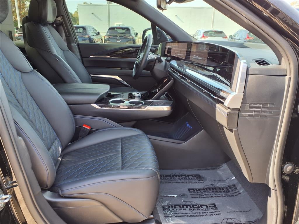 2025 Cadillac ESCALADE IQ Sport 1