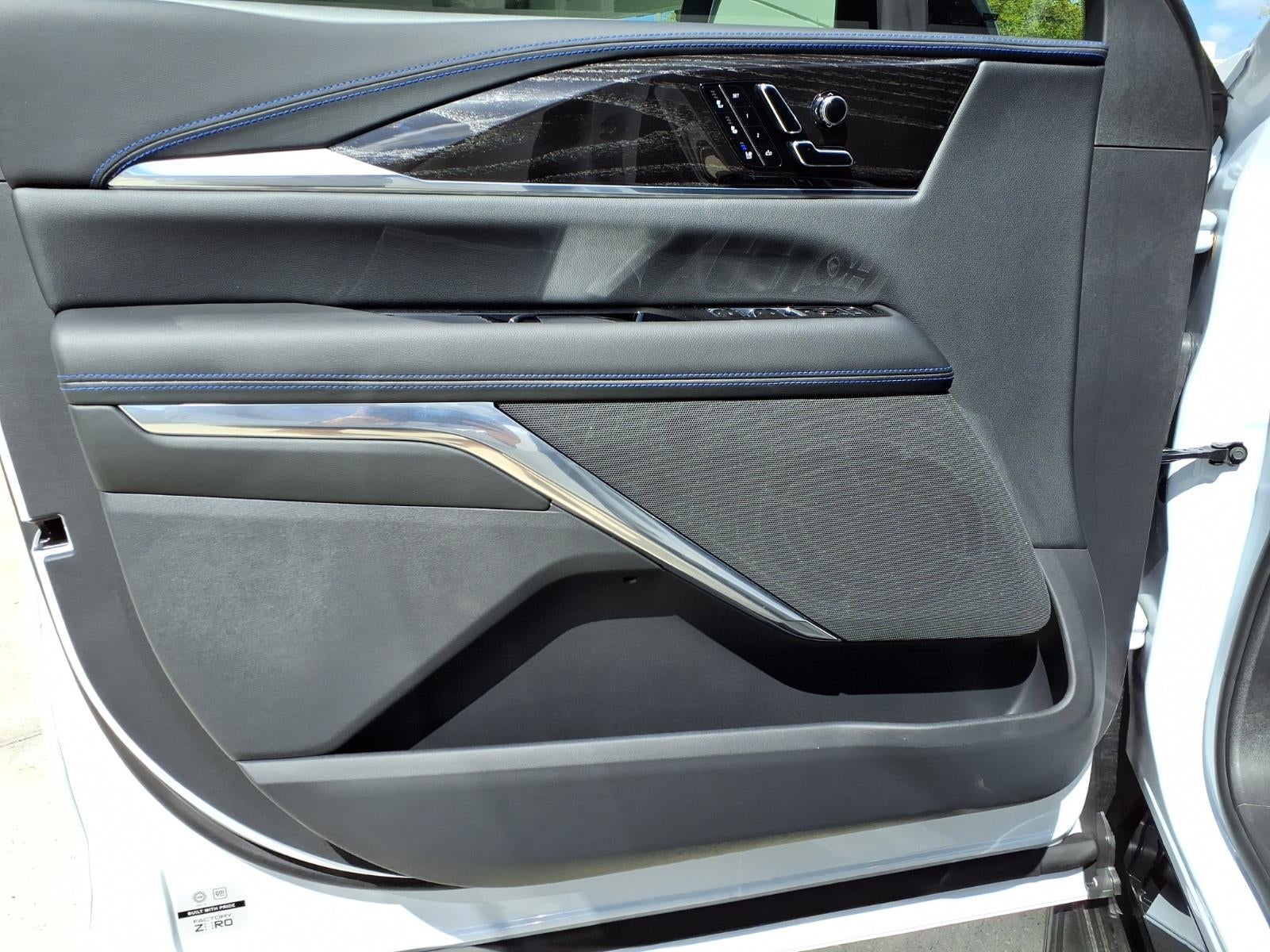 2026 Cadillac ESCALADE IQ Sport