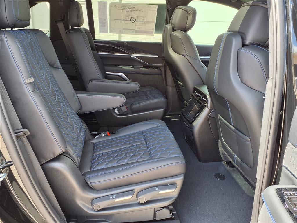 2026 Cadillac ESCALADE IQ Sport