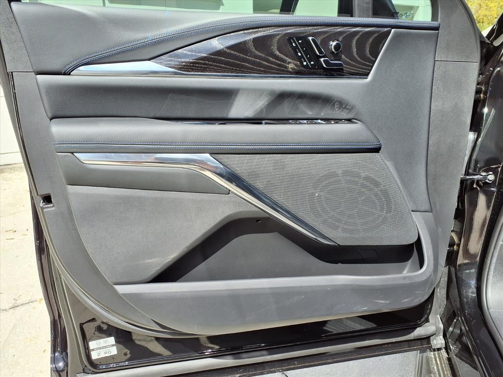 2026 Cadillac ESCALADE IQ Sport