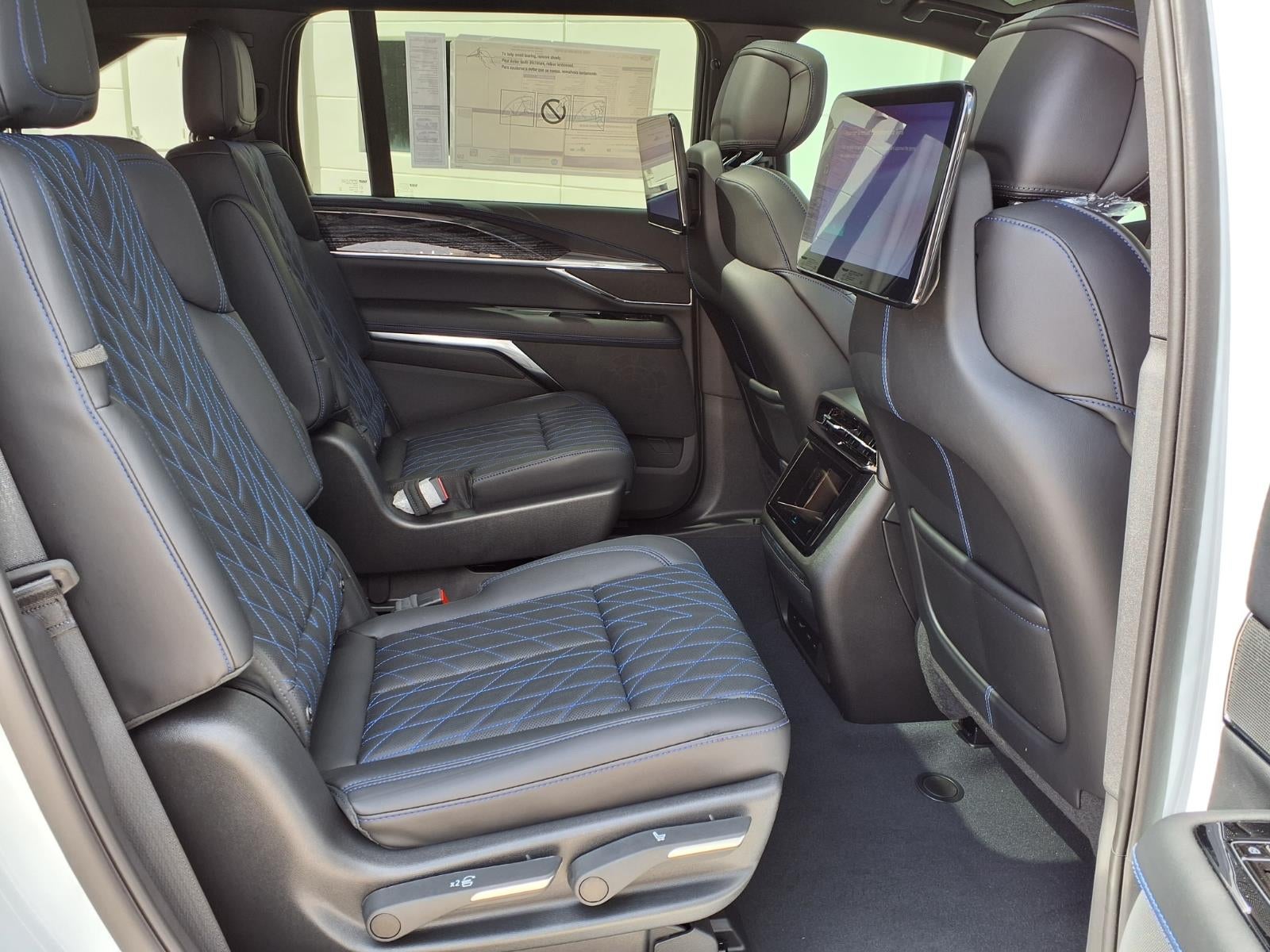 2026 Cadillac ESCALADE IQ Sport