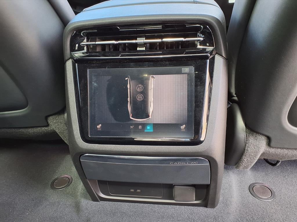 2026 Cadillac ESCALADE IQ Sport