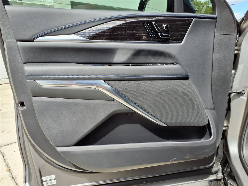 2026 Cadillac ESCALADE IQ Sport