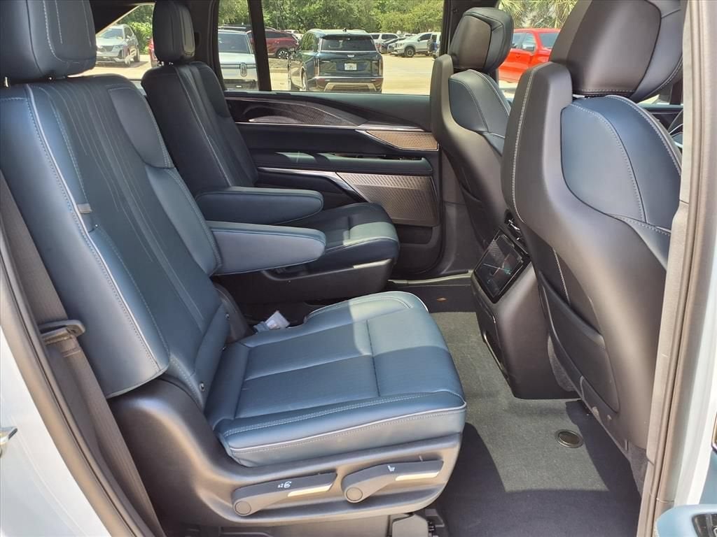 2026 Cadillac ESCALADE IQ Premium Sport