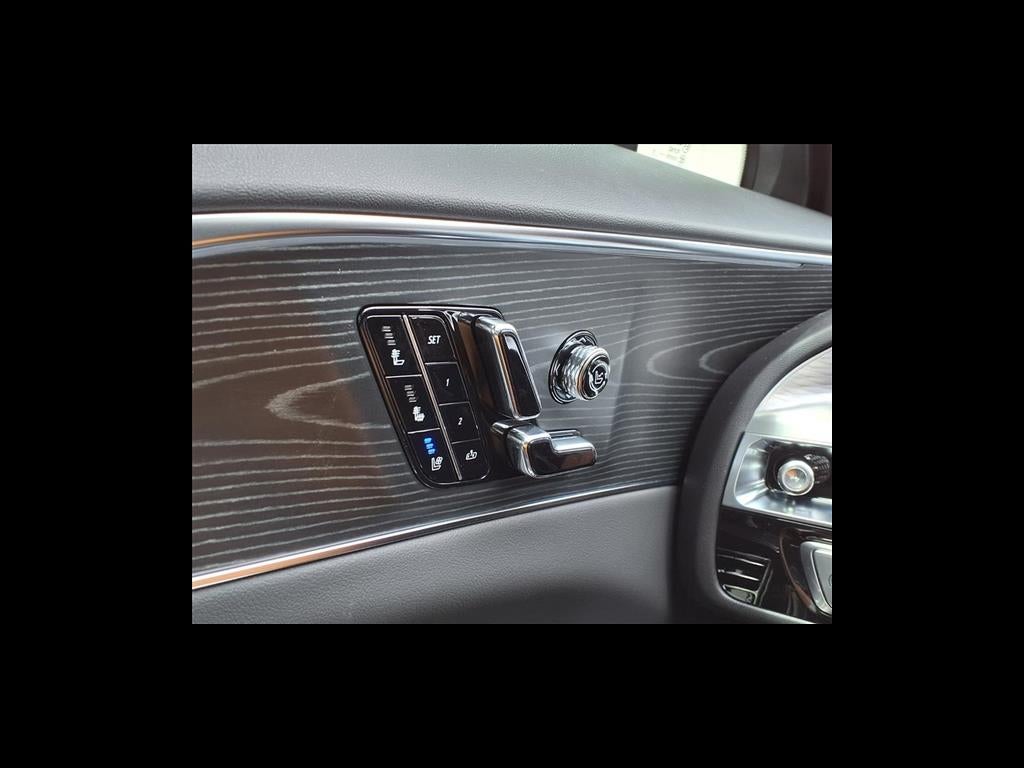 2026 Cadillac LYRIQ V-Series