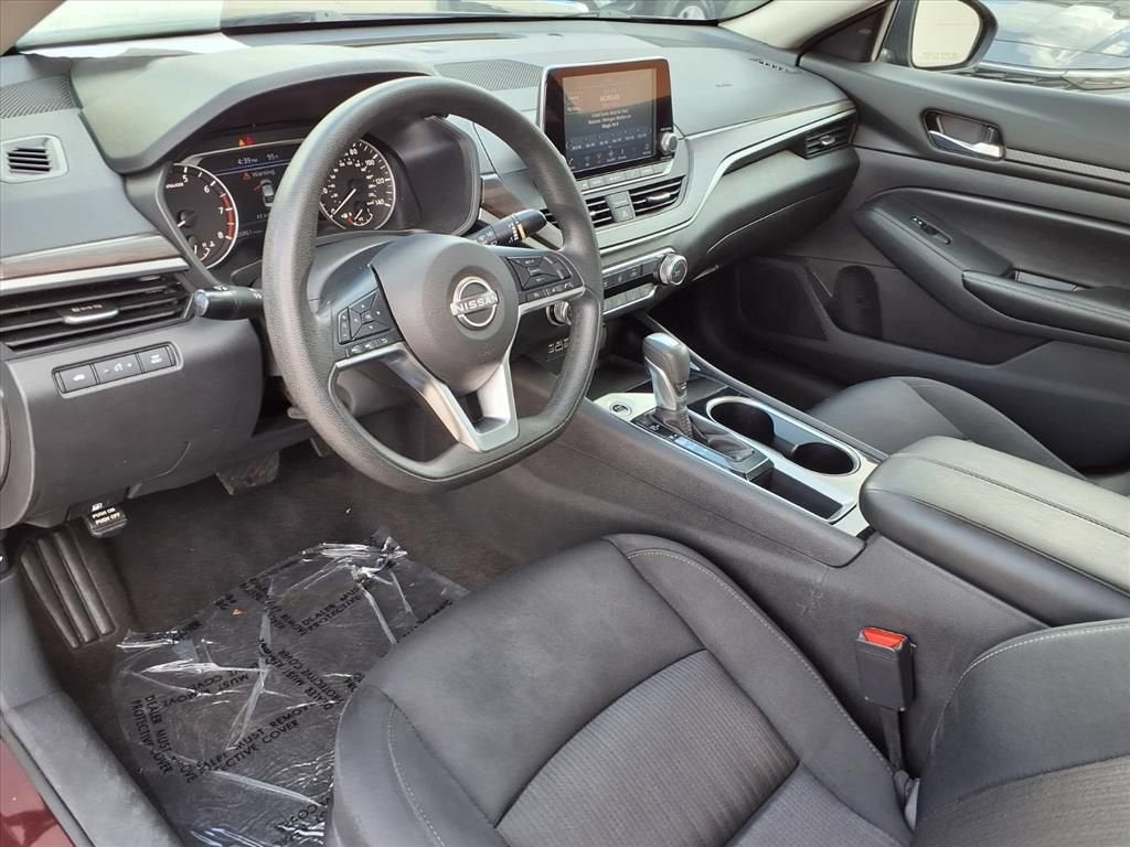 2024 Nissan Altima SV - Photo 18