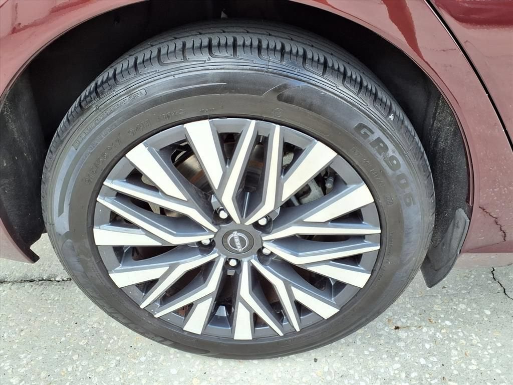 2024 Nissan Altima SV - Photo 7