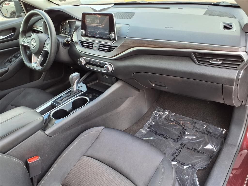 2024 Nissan Altima SV - Photo 8
