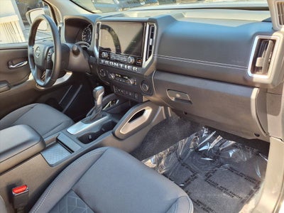 2025 Nissan Frontier SV