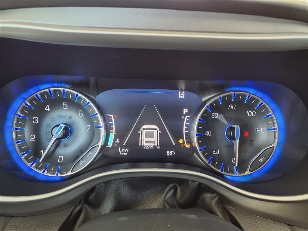 2023 Chrysler Pacifica Touring L - Photo 26