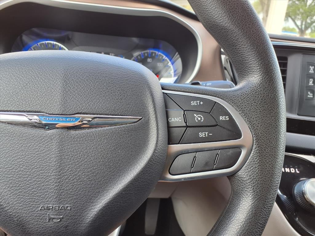 2017 Chrysler Pacifica Touring