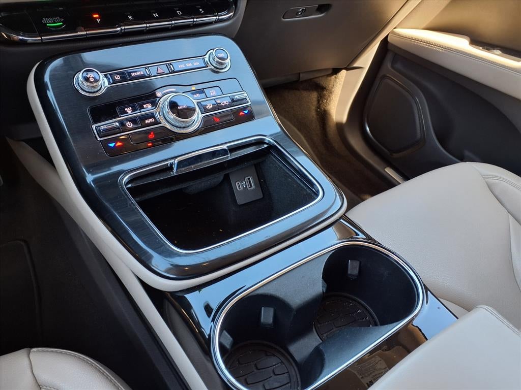 2022 Lincoln Nautilus Standard