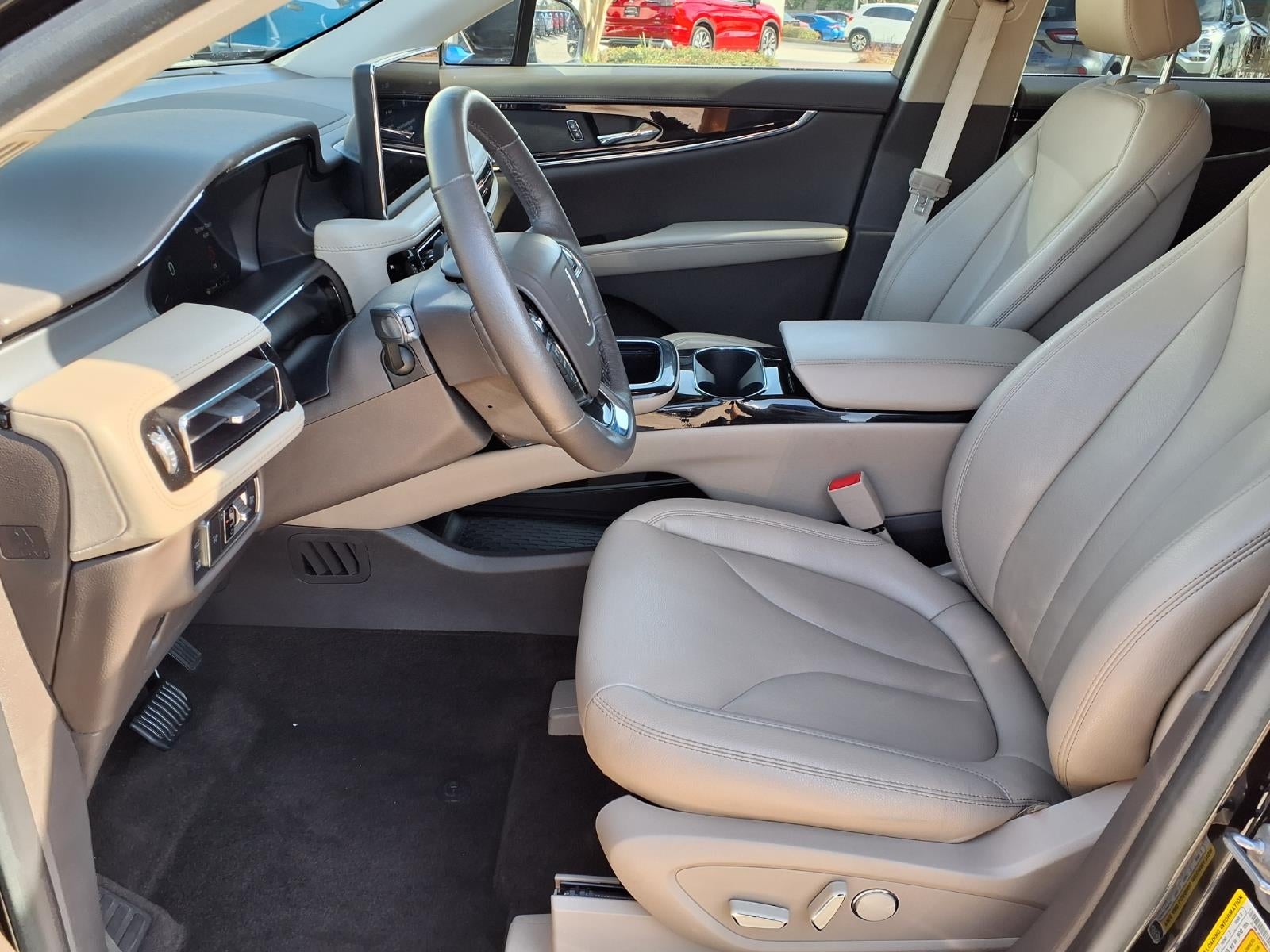 2022 Lincoln Nautilus Standard