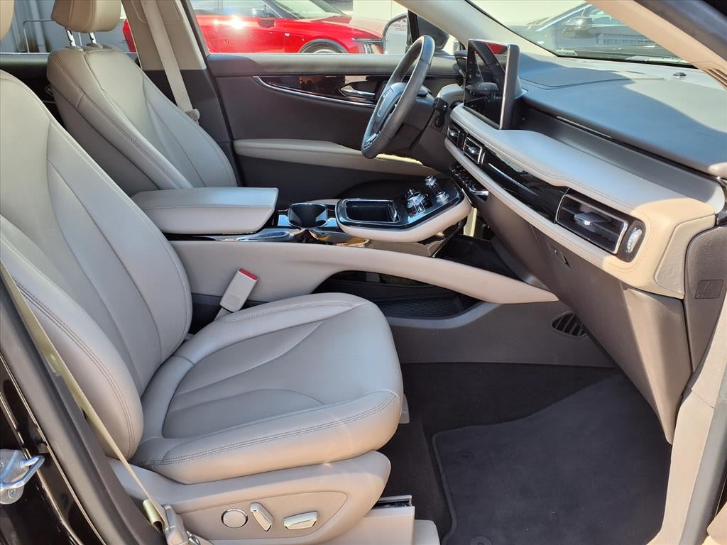 2022 Lincoln Nautilus Standard