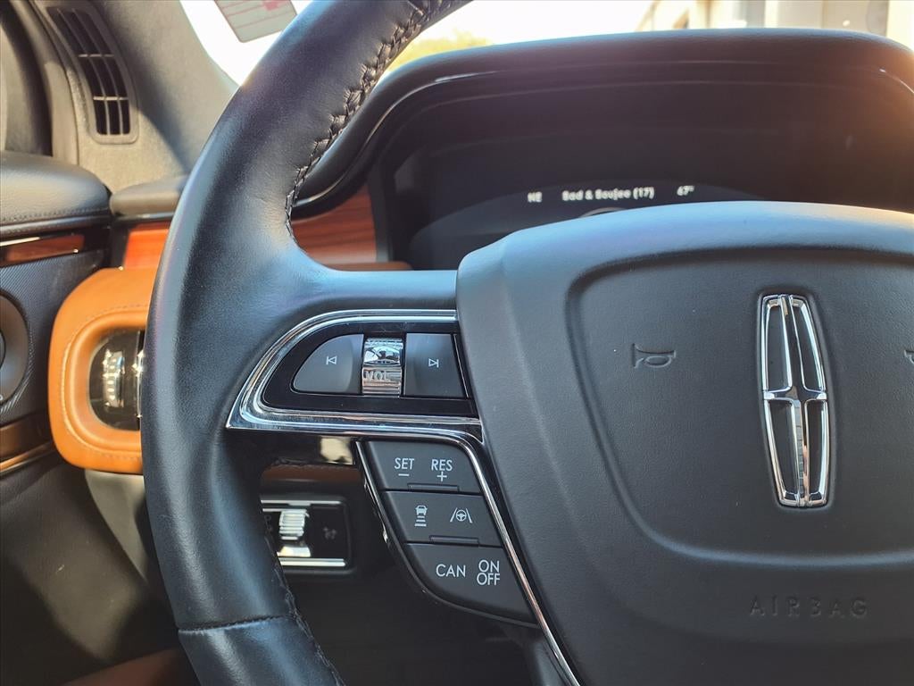 2022 Lincoln Nautilus Reserve