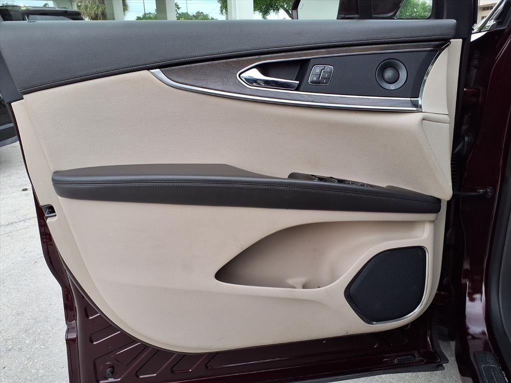 2020 Lincoln Nautilus Reserve