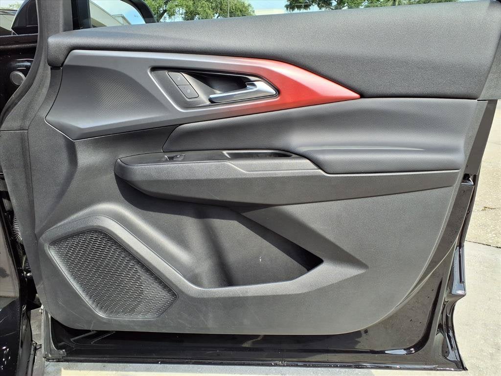 2024 Chevrolet Equinox EV Launch Edition - Photo 10