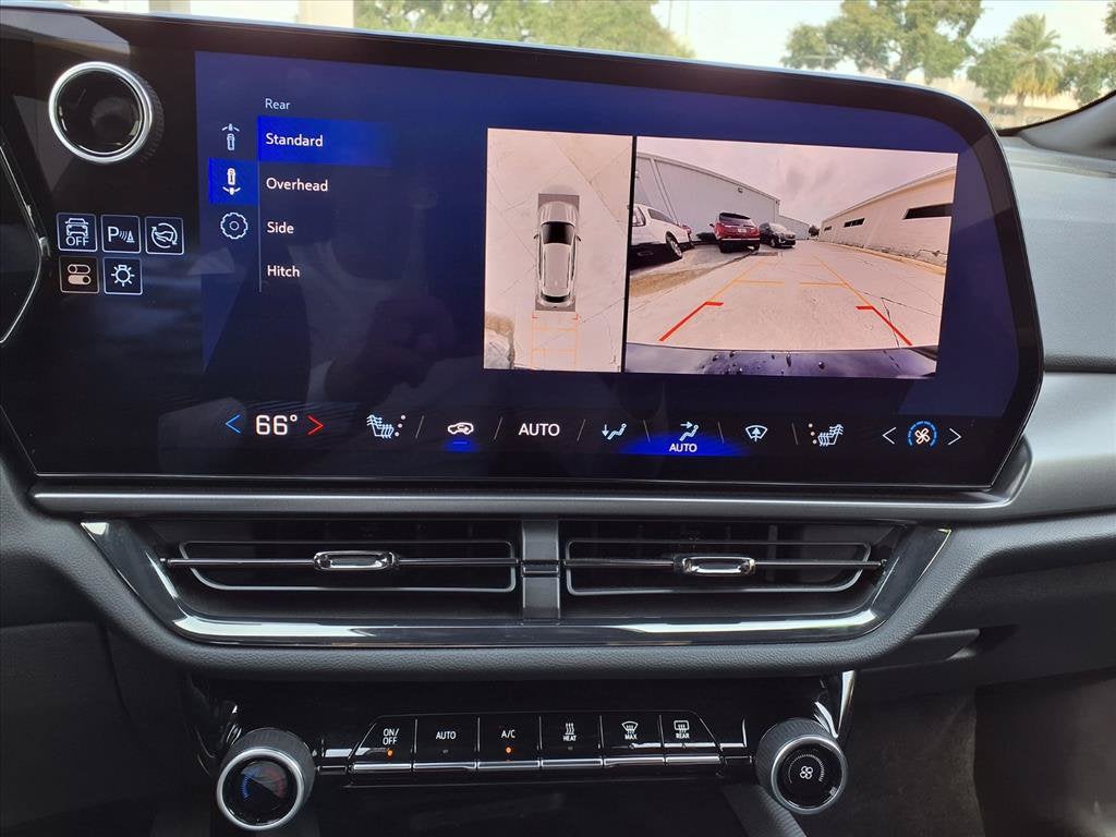 2024 Chevrolet Equinox EV Launch Edition - Photo 24