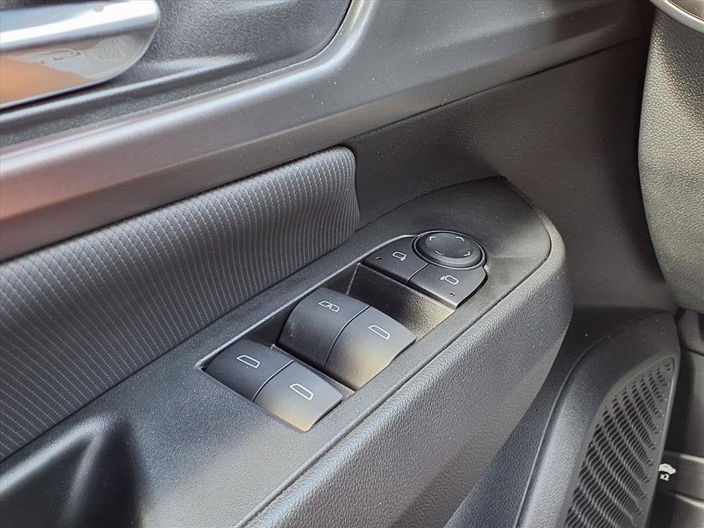 2024 Chevrolet Equinox EV Launch Edition - Photo 29