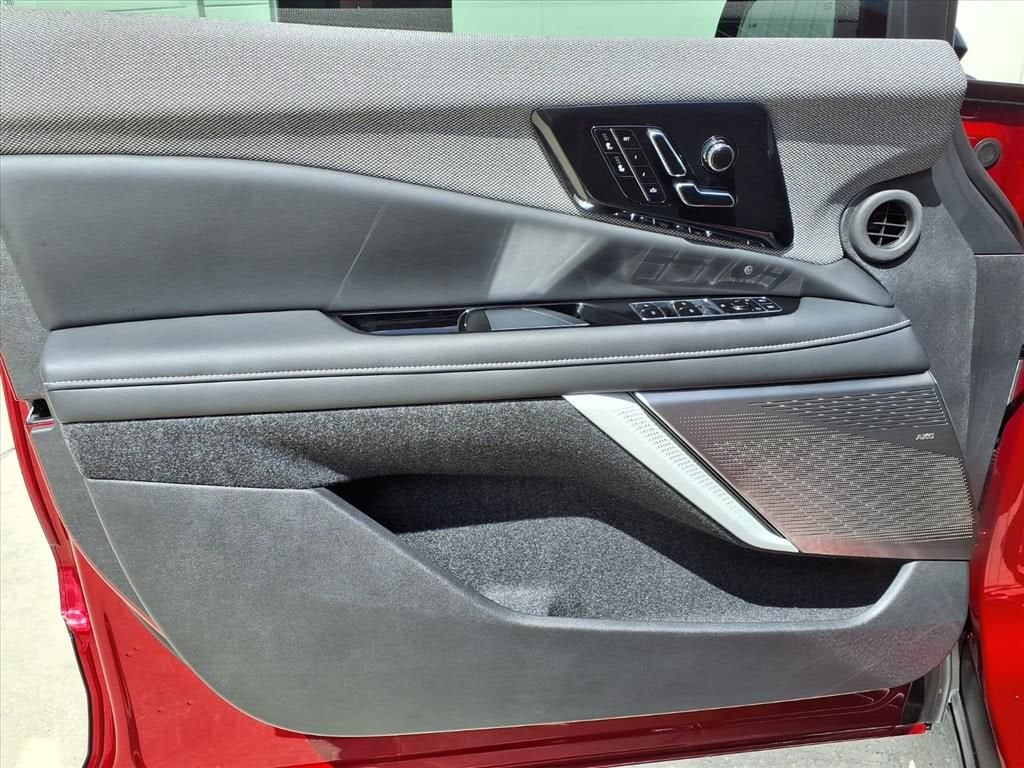 2027 Cadillac OPTIQ Luxury