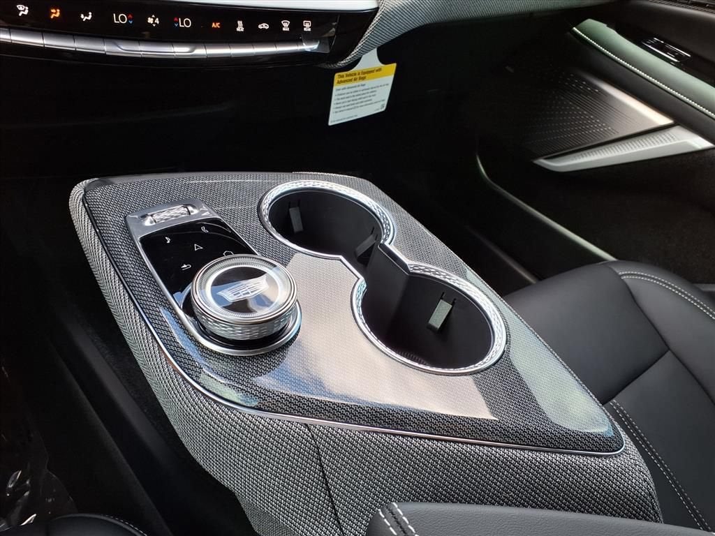 2027 Cadillac OPTIQ Luxury