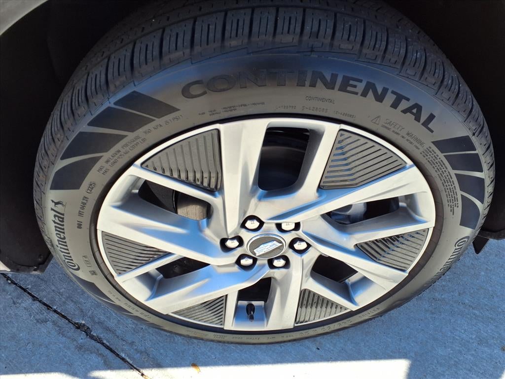 2026 Cadillac OPTIQ Premium Luxury