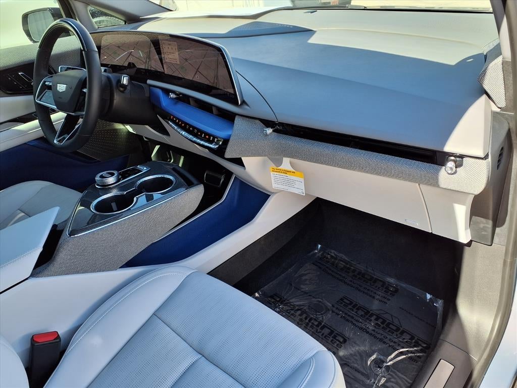 2026 Cadillac OPTIQ Premium Luxury