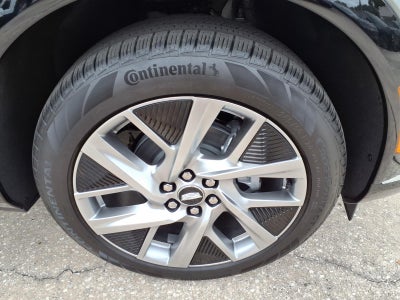 2026 Cadillac OPTIQ Premium Luxury