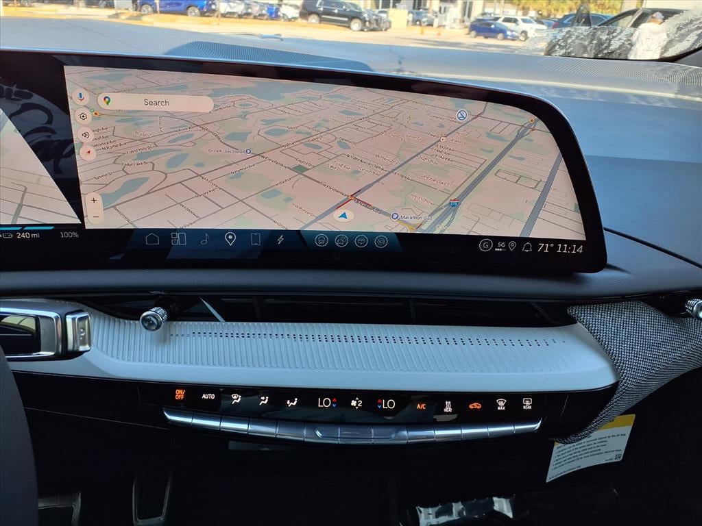 2026 Cadillac OPTIQ Premium Luxury