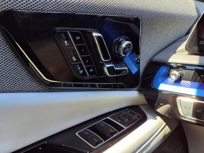 2025 Cadillac OPTIQ Luxury 2