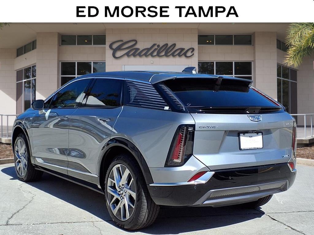 2025 Cadillac OPTIQ Luxury 2